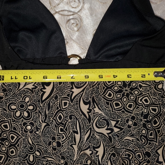 Charlotte Russe Halter Top - Picture 5 of 7